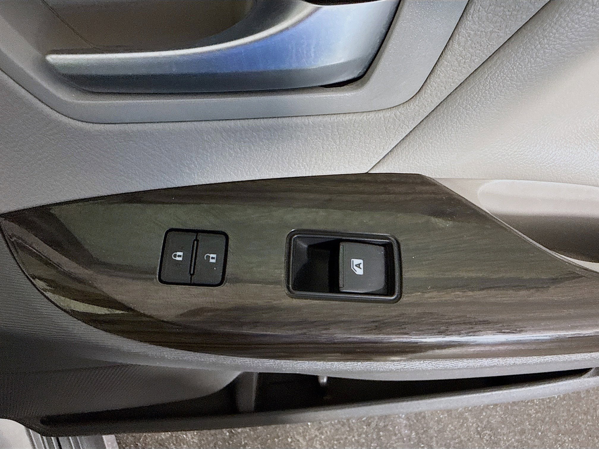 Used 2020 Toyota Sienna XLE FWD image 29