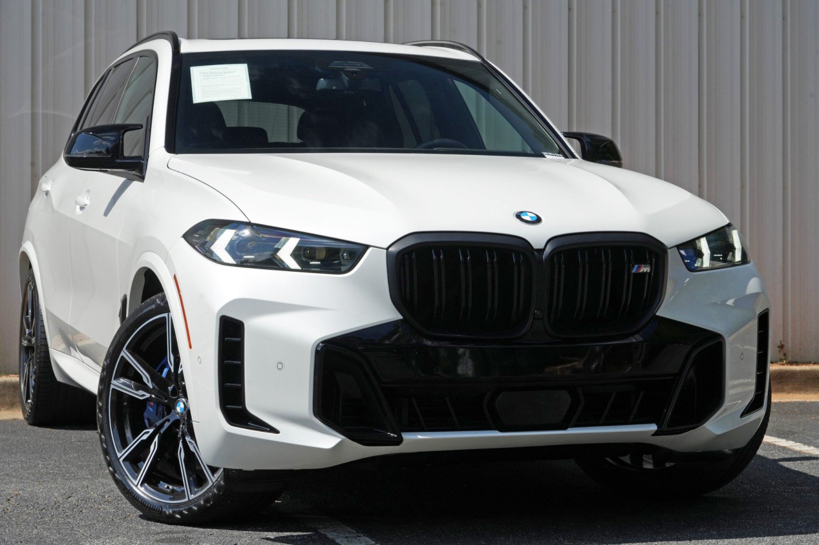 Used 2024 BMW X5 M60i AWD/4WD image 4