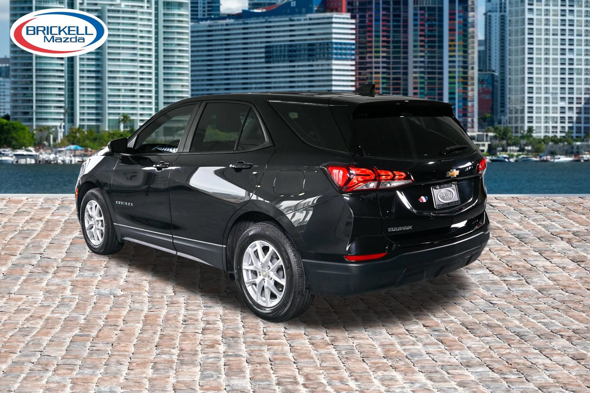 Used 2023 Chevrolet Equinox LS FWD image 12