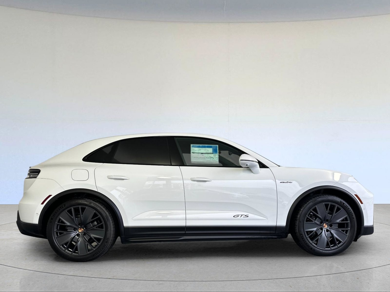 New 2026 Porsche Macan GTS Electric AWD/4WD image 9