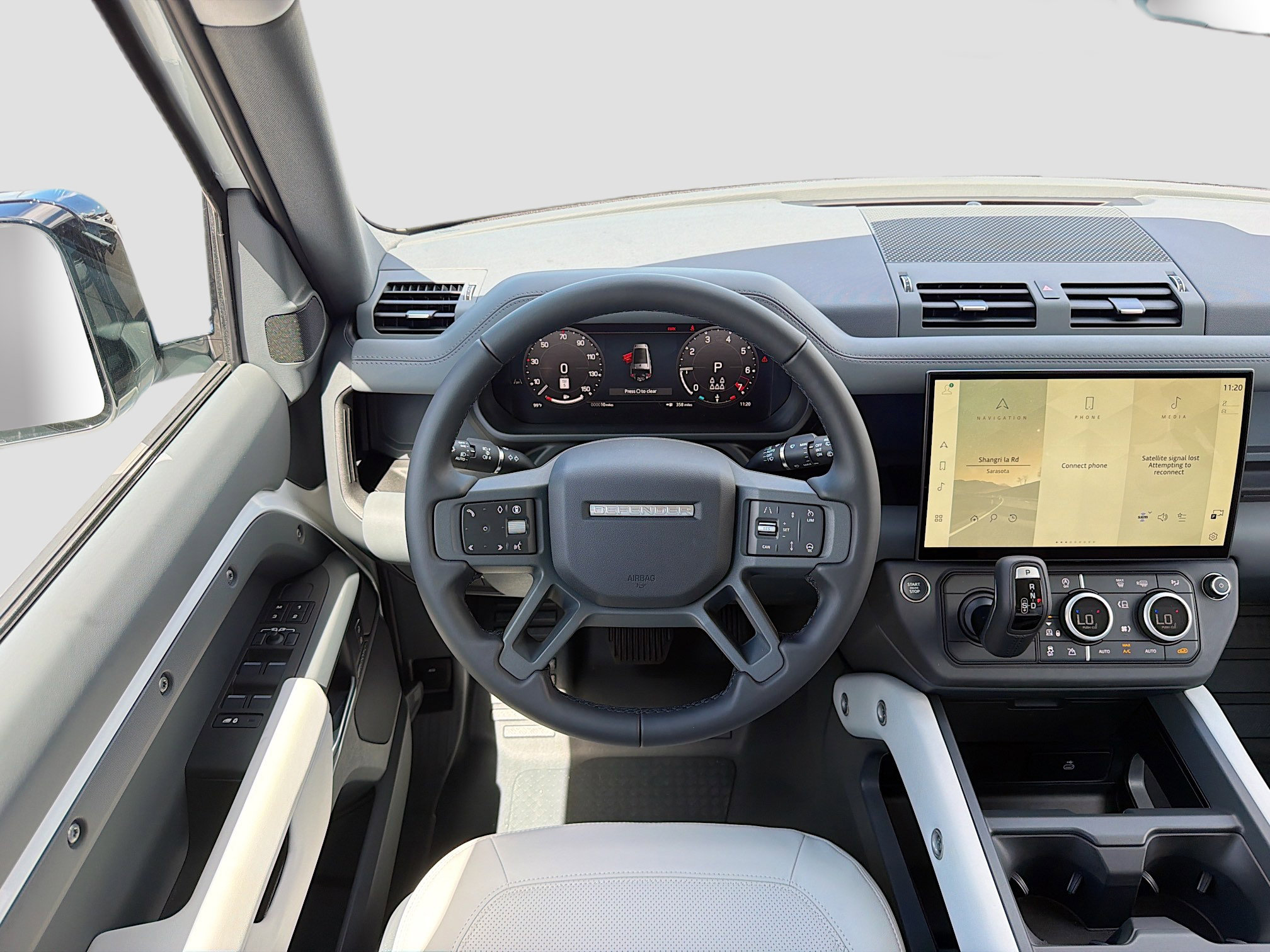 New 2026 Land Rover Defender 130 X-Dynamic SE AWD/4WD image 17