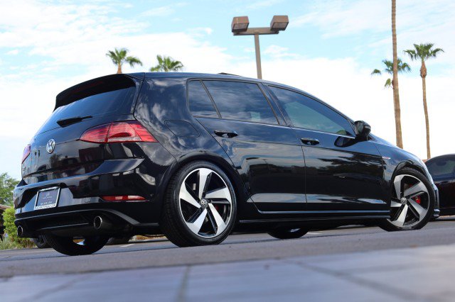 Used 2018 Volkswagen GTI SE w/ SE Leather Package FWD image 19