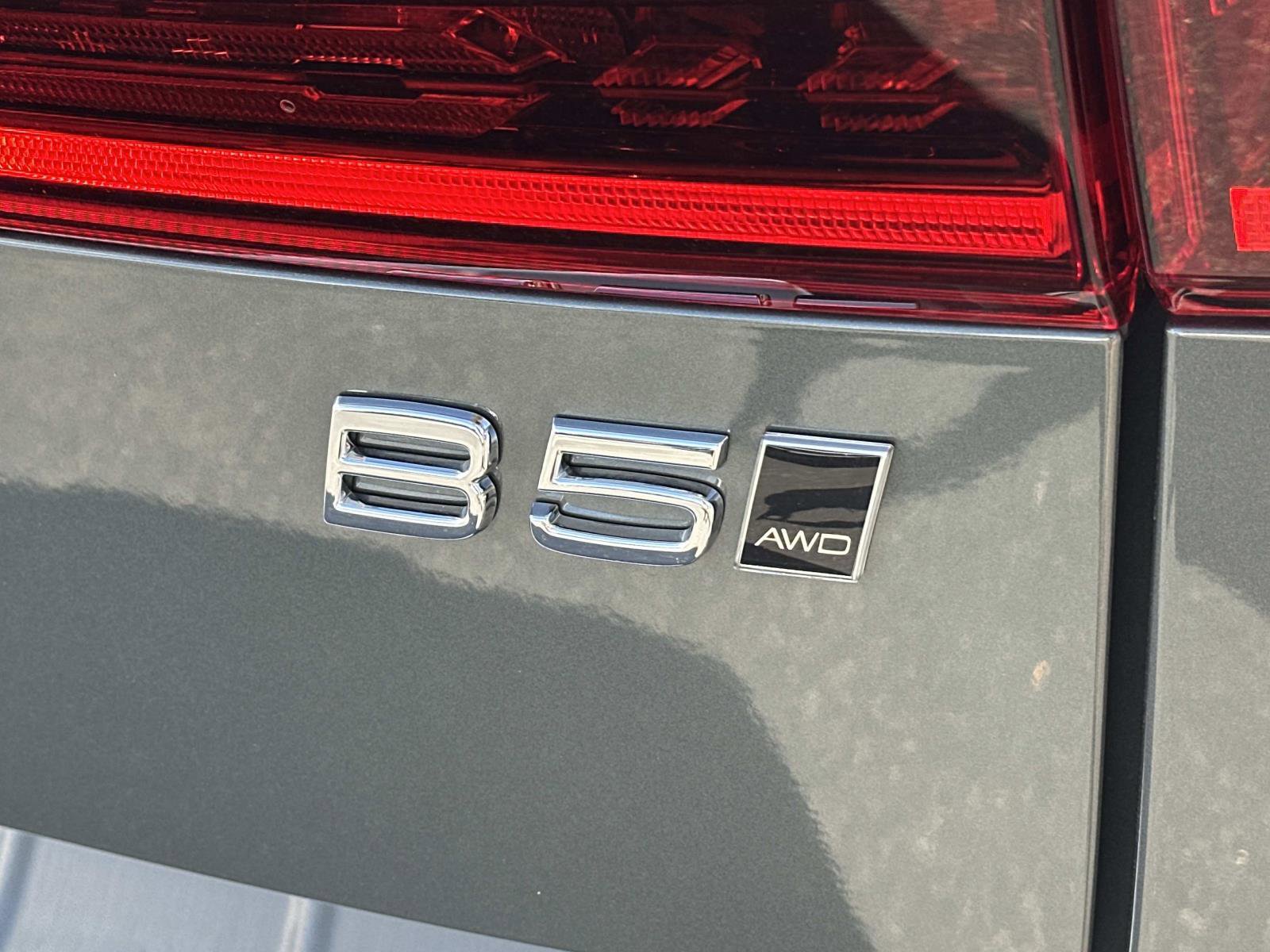 Certified 2026 Volvo XC60 B5 Plus w/ Climate Package image 26