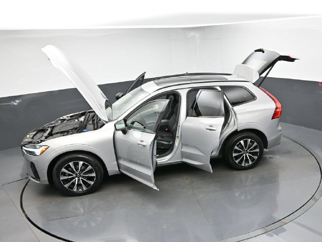 Used 2024 Volvo XC60 B5 Plus w/ Protection Package Premier AWD/4WD image 49