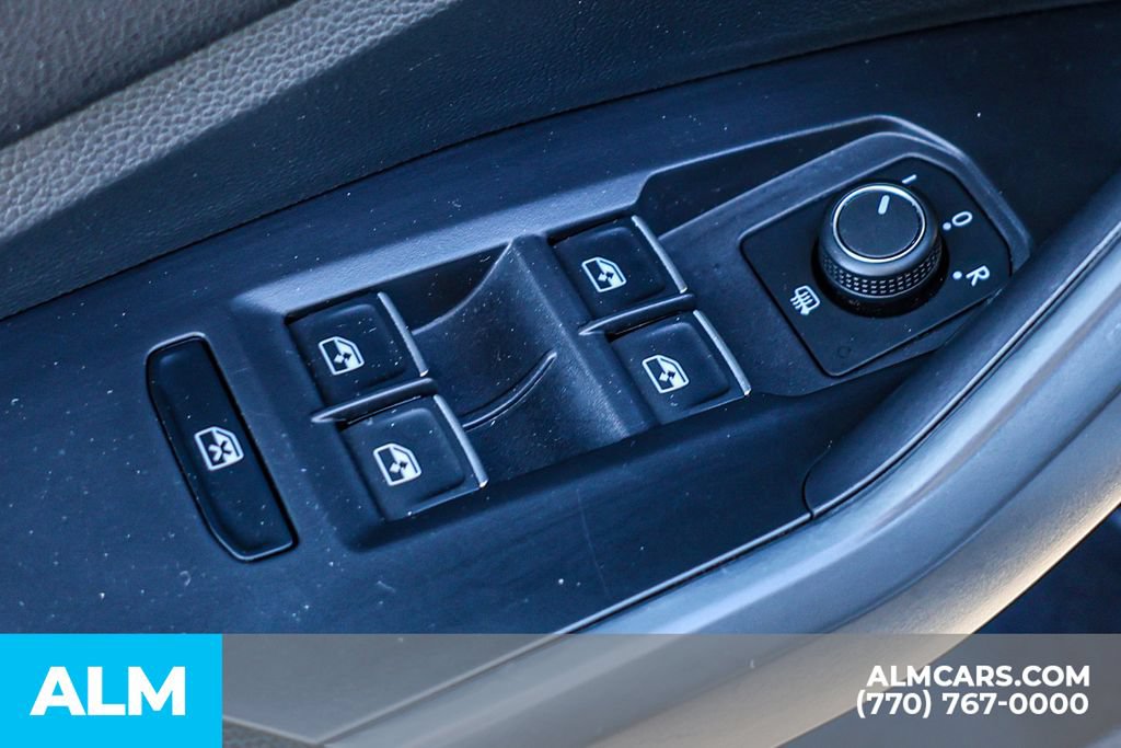 Used 2025 Volkswagen Jetta Sport FWD image 43