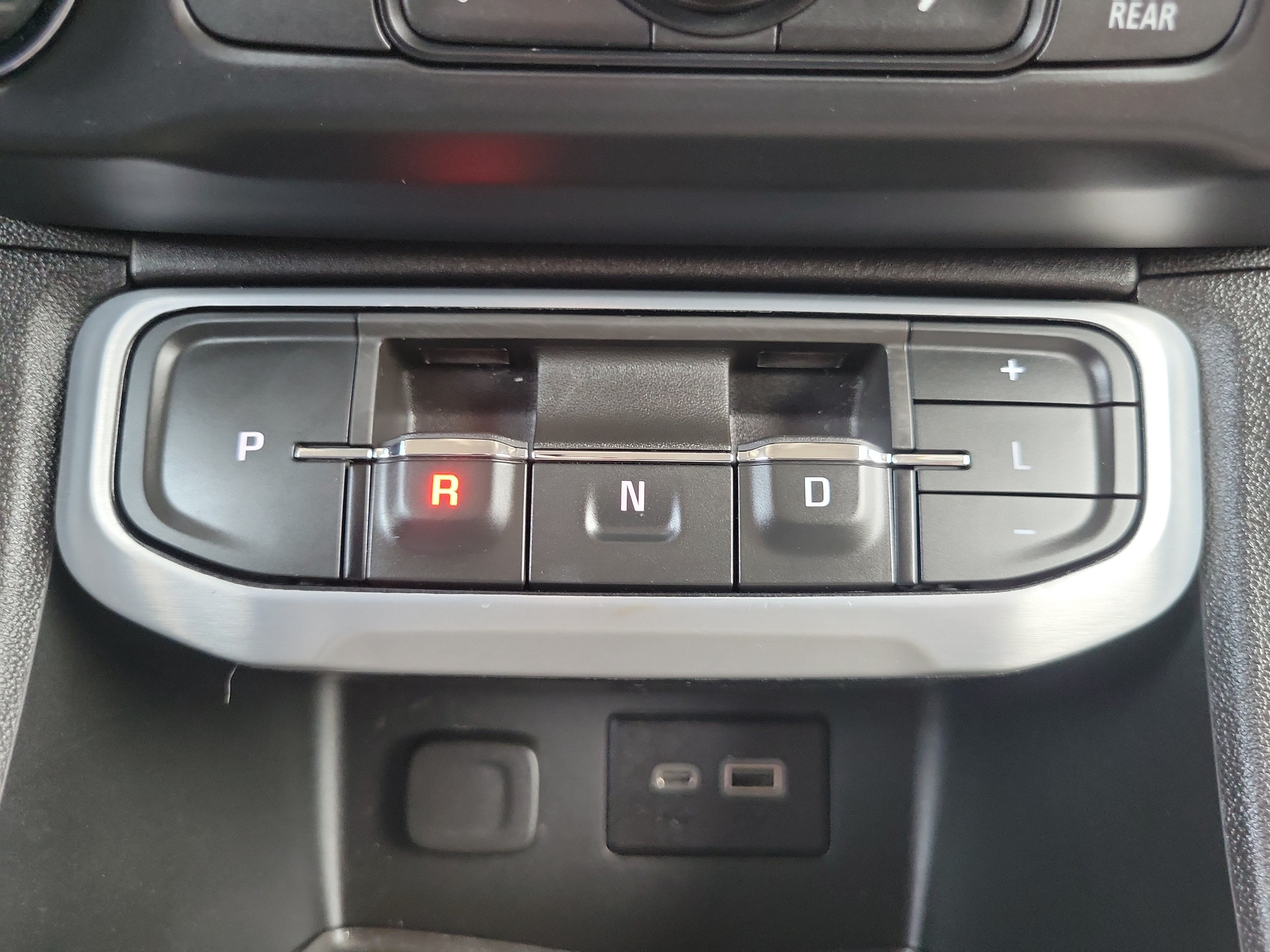 Used 2021 GMC Acadia SLE AWD/4WD image 20