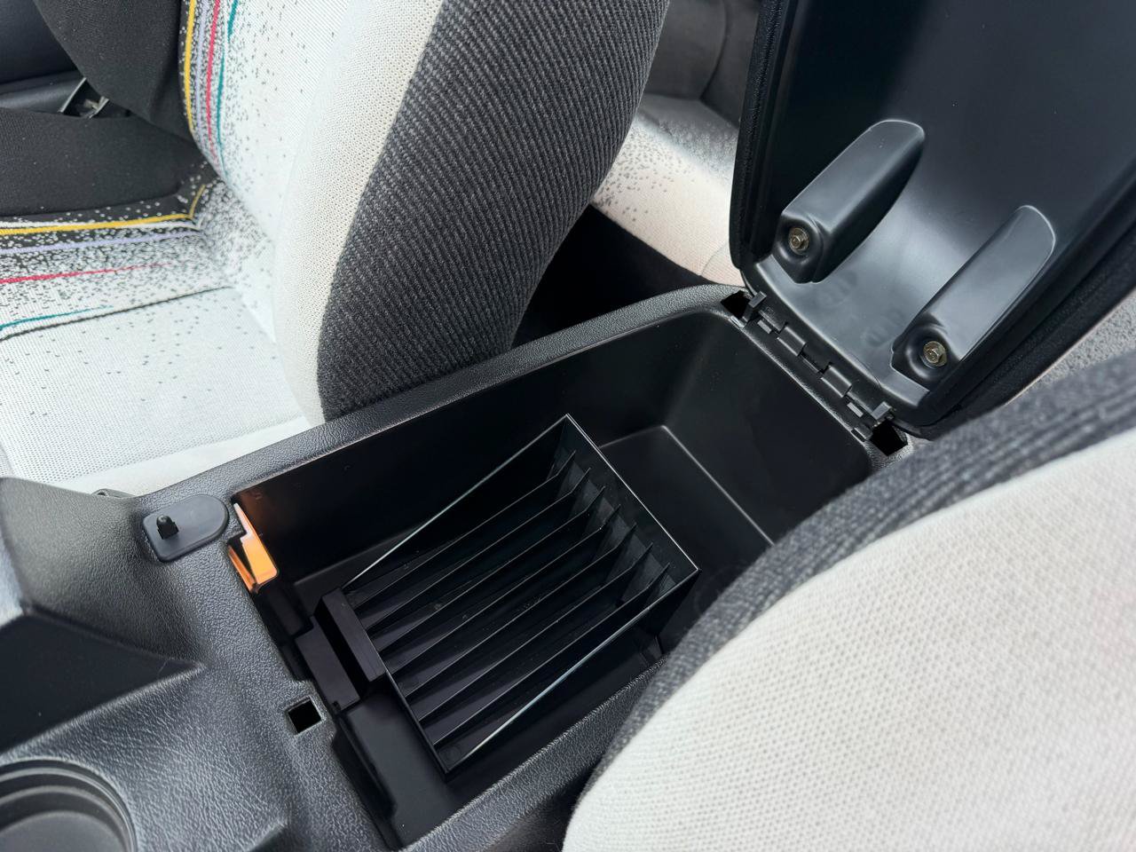 Used 1993 Chevrolet Camaro Z28 RWD image 34