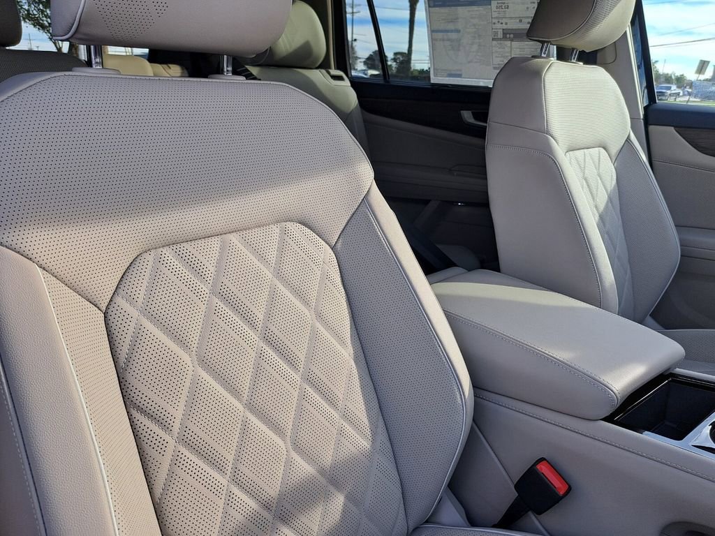 New 2026 Volkswagen Atlas SEL Premium R-Line image 19