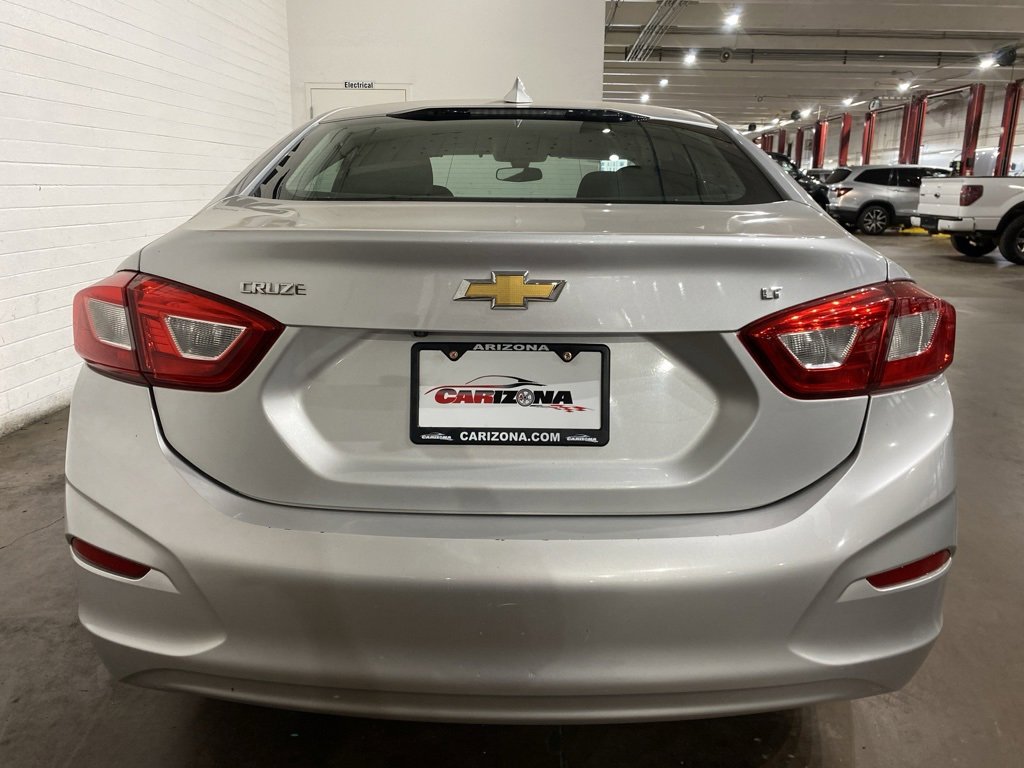 Used 2018 Chevrolet Cruze LT image 4