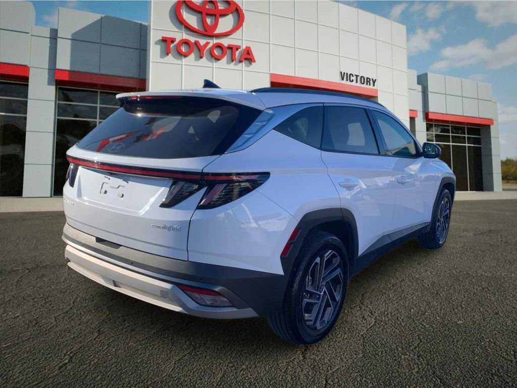 Used 2025 Hyundai Tucson Limited image 3