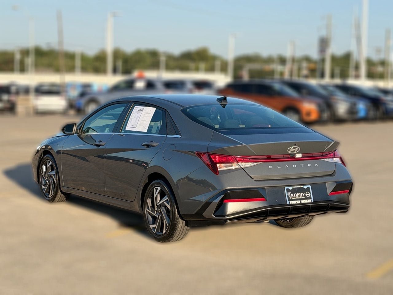 Used 2025 Hyundai Elantra SEL FWD image 6