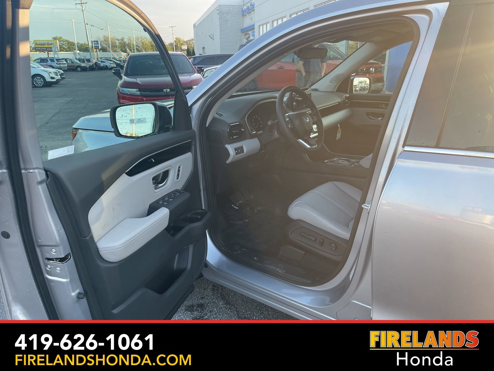 New 2025 Honda Pilot Touring image 23