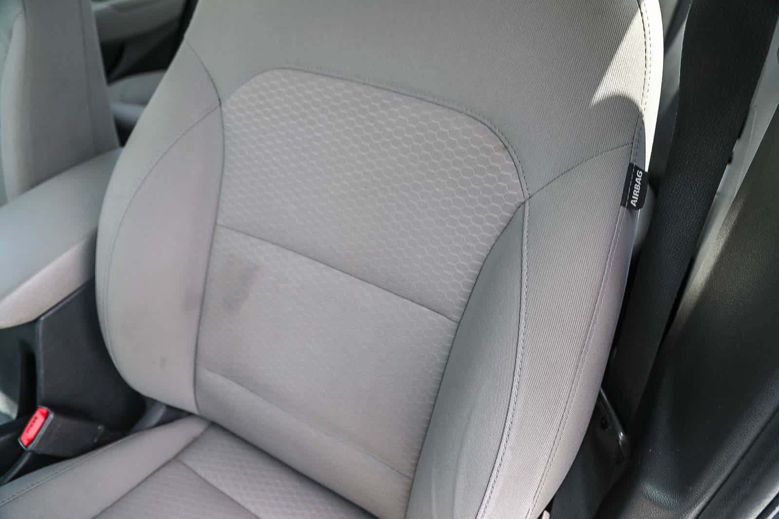 Used 2020 Hyundai Elantra SE FWD image 24
