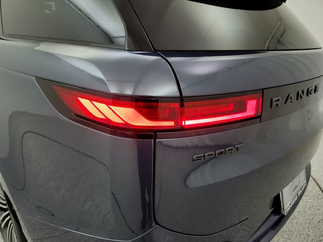 New 2026 Land Rover Range Rover Sport Dynamic SE AWD/4WD image 31