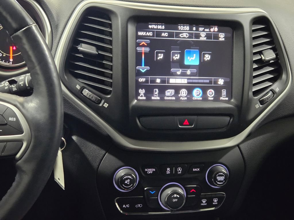 Used 2016 Jeep Cherokee Trailhawk w/ Cold Weather Group image 6