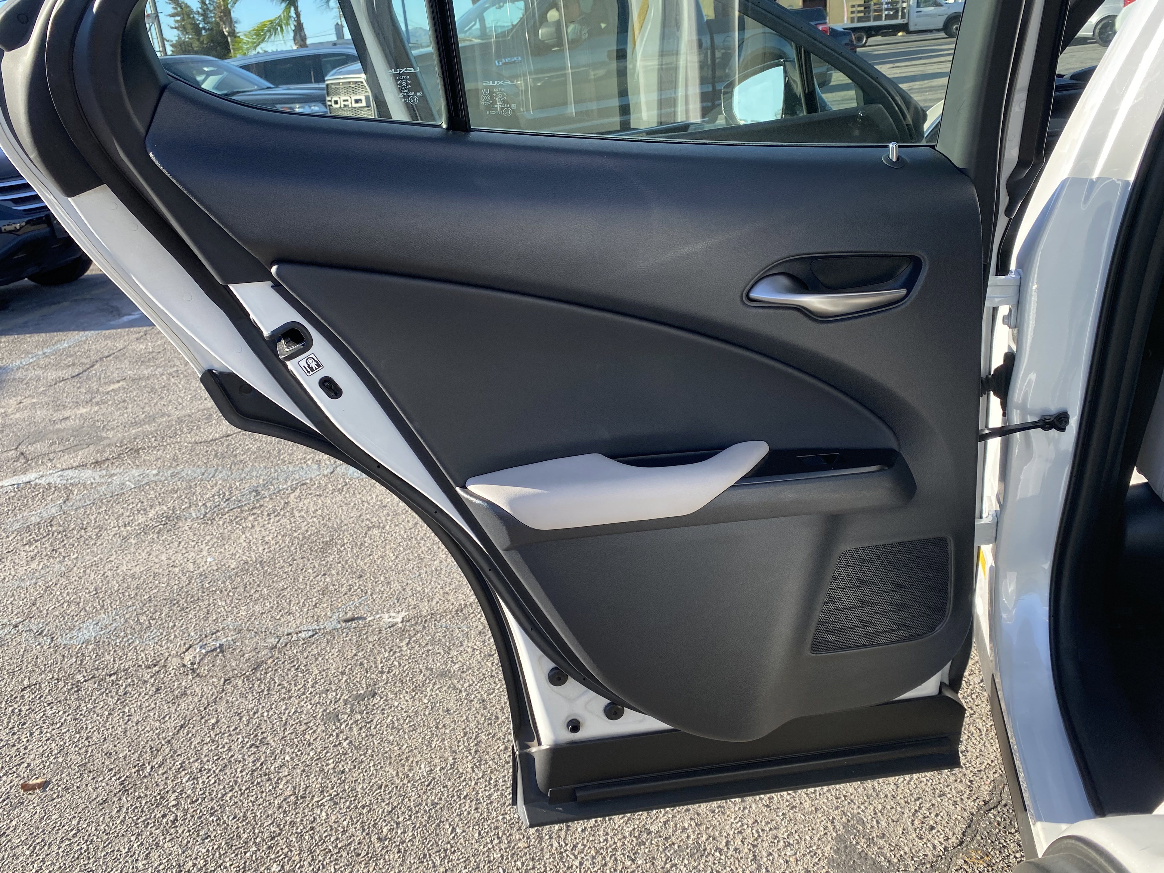 Used 2022 Lexus UX 250h w/ Accessory Package (Z1) image 22