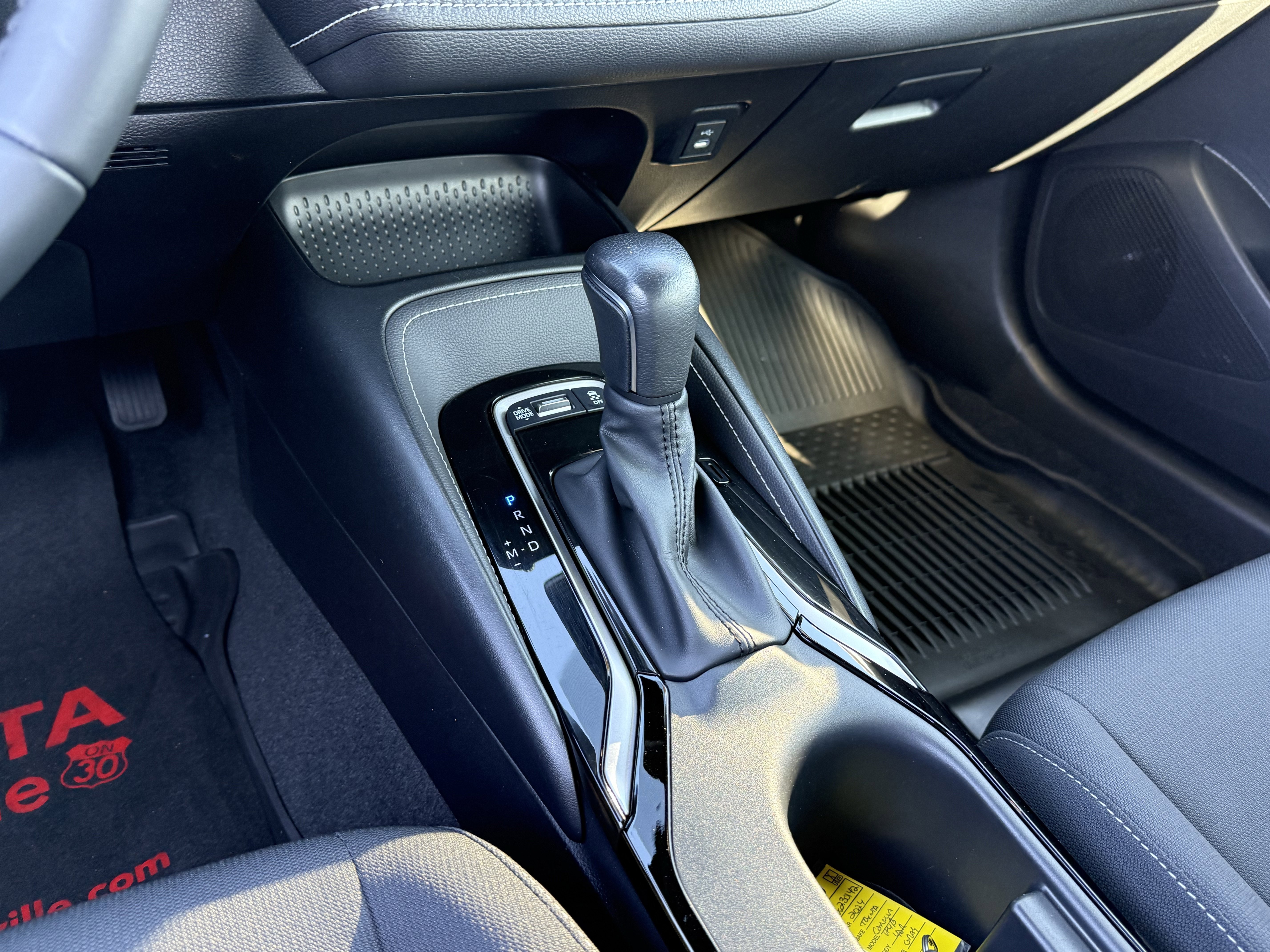 Used 2024 Toyota Corolla SE image 18