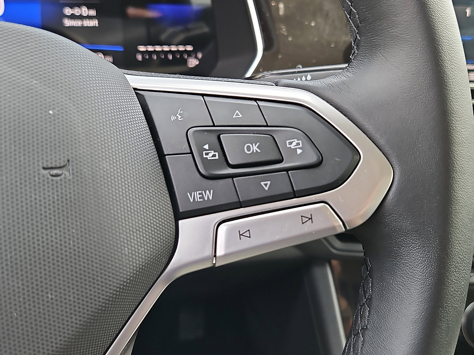 Used 2023 Volkswagen Jetta SE image 23