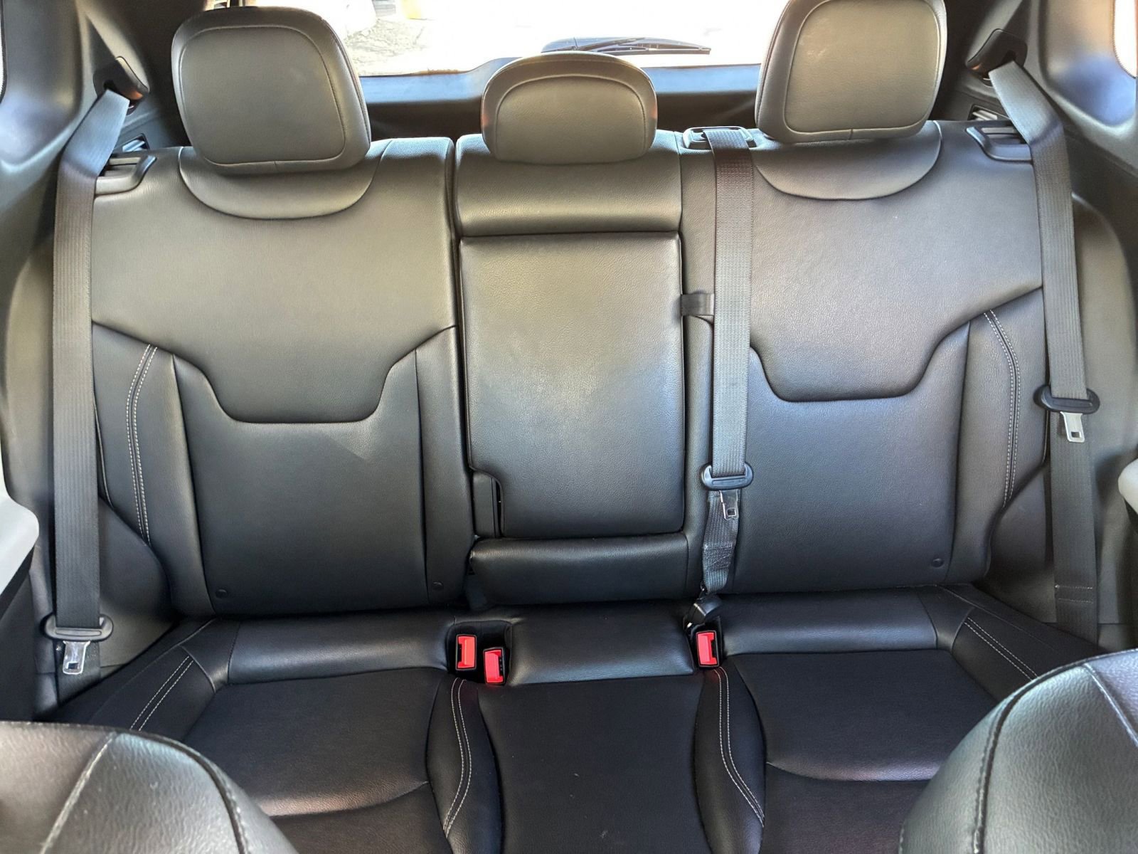 Used 2025 Jeep Compass Limited AWD/4WD image 39