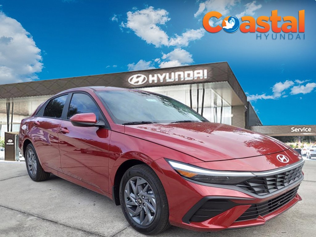 Certified 2024 Hyundai Elantra Blue