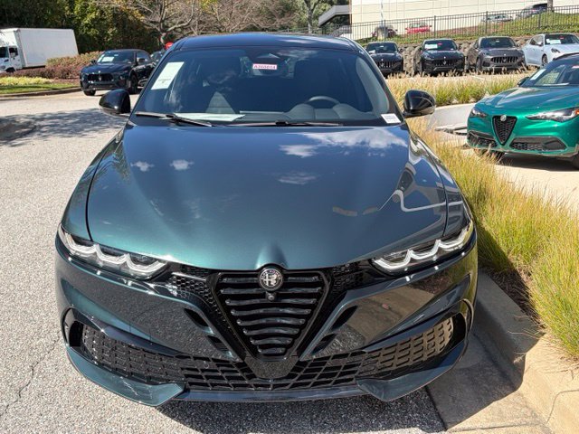 New 2026 Alfa Romeo Tonale w/ Black Premium Package AWD/4WD image 2