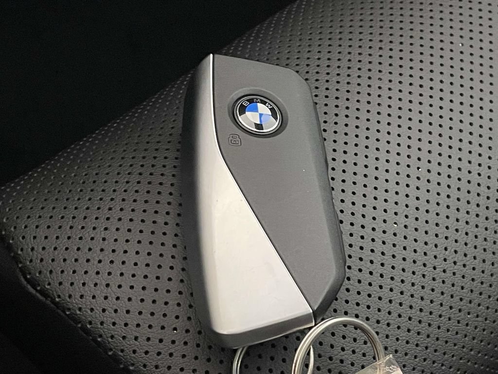 Used 2026 BMW X5 xDrive40i w/ Premium Package AWD/4WD image 36