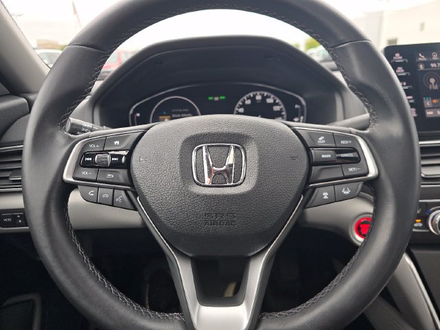 Used 2018 Honda Accord Touring image 25