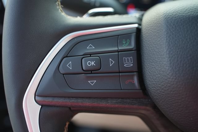 Used 2023 Jeep Grand Cherokee L Limited w/ Luxury Tech Group II RWD image 33