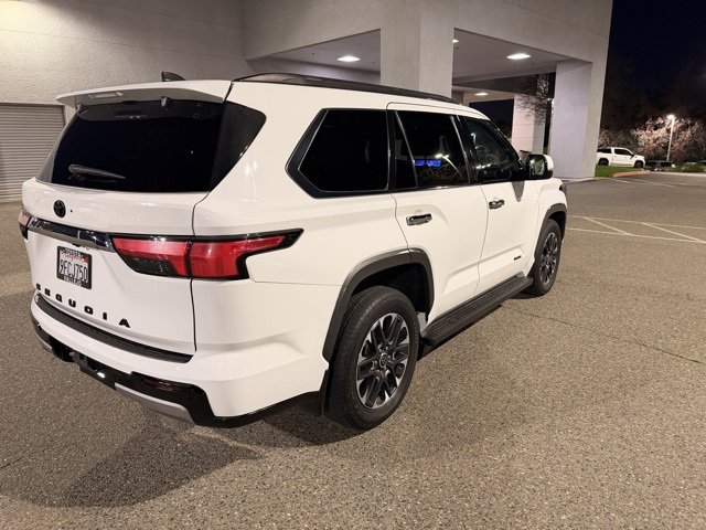Used 2023 Toyota Sequoia Limited image 4