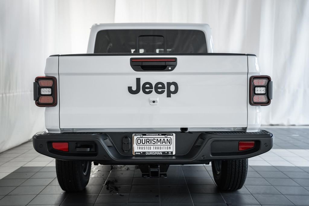 New 2025 Jeep Gladiator Sport image 5