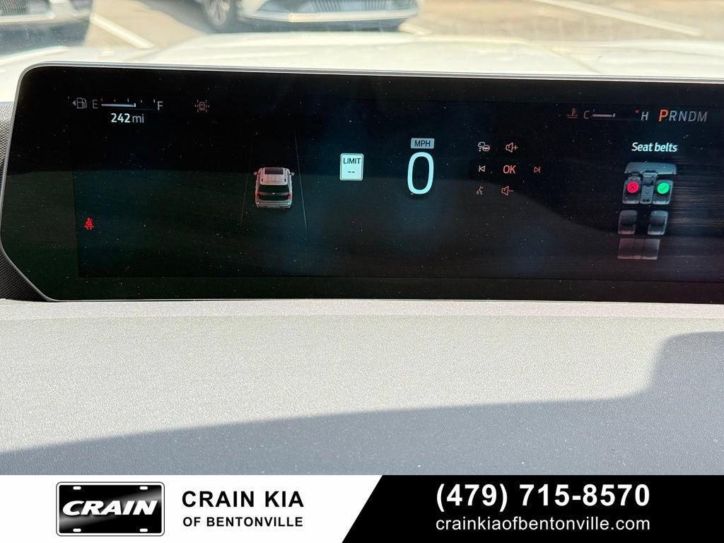 Used 2026 Ford Expedition Platinum w/ Stealth Performance Package AWD/4WD image 14