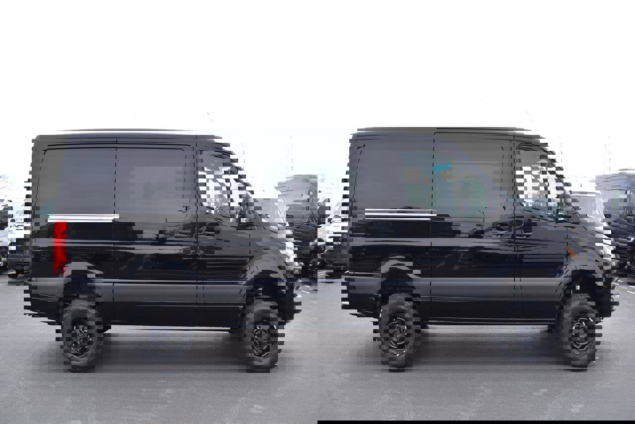New 2025 Mercedes-Benz Sprinter 2500 image 4