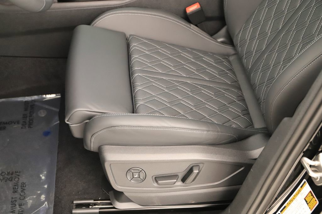 New 2026 Audi SQ5 Premium Plus image 23