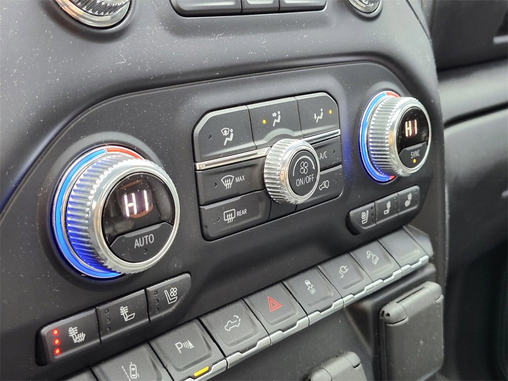 Used 2021 GMC Sierra 2500 AT4 w/ AT4 Premium Plus Package image 21