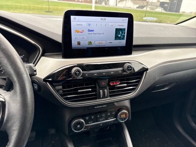 Used 2021 Ford Escape SE w/ Cold Weather Package image 26