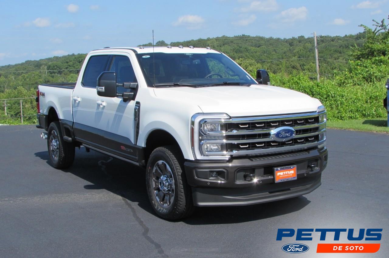 New 2025 Ford F350 King Ranch w/ FX4 Off-Road Package