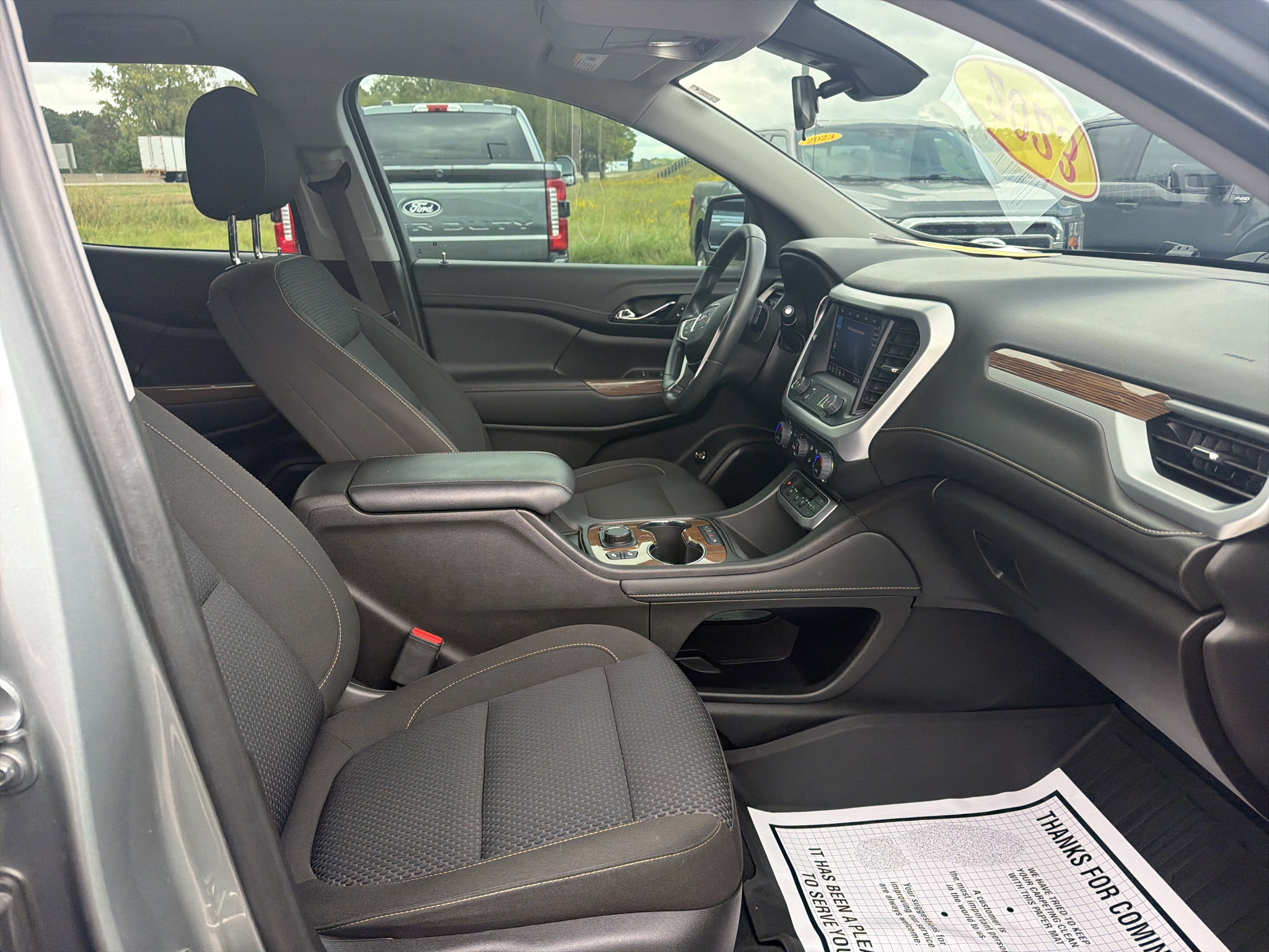 Used 2023 GMC Acadia SLE w/ Driver Convenience Package FWD image 20