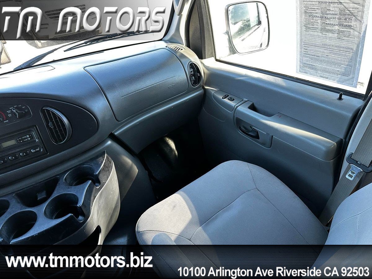 Used 2008 Ford E-350 and Econoline 350 XLT RWD image 12