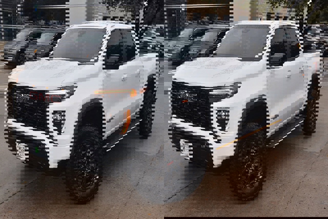 Used 2024 GMC Canyon Elevation w/ Convenience Package image 37