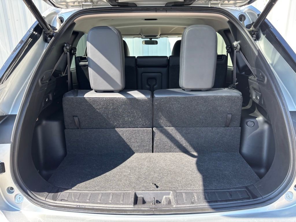 Used 2024 Mitsubishi Outlander SE image 34
