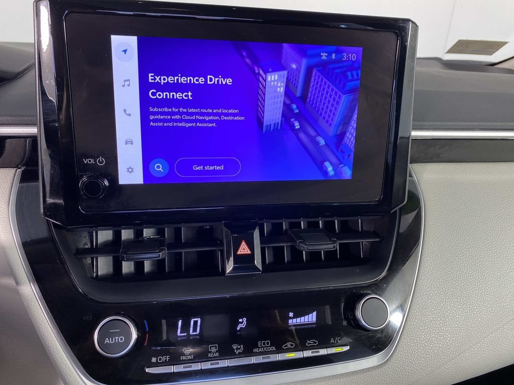 Used 2025 Toyota Corolla LE FWD image 20