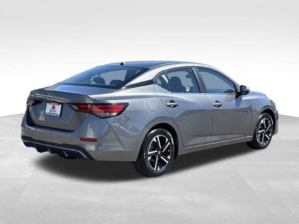 Used 2025 Nissan Sentra SV FWD image 3