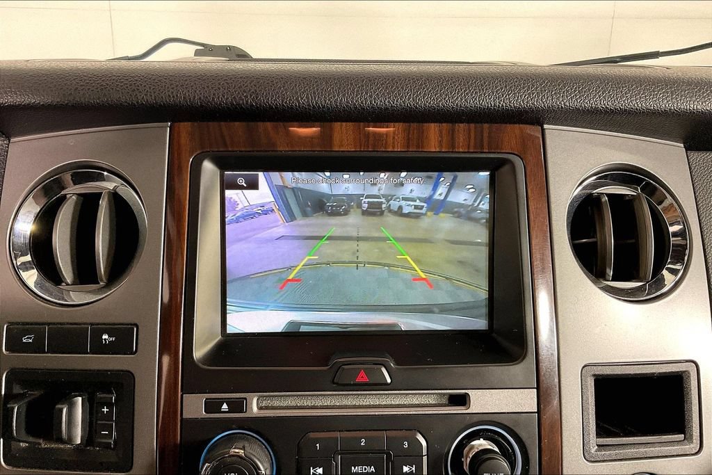 Used 2015 Ford Expedition EL Platinum RWD image 19