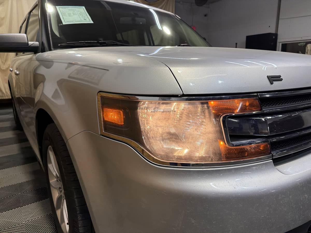 Used 2016 Ford Flex SE image 7