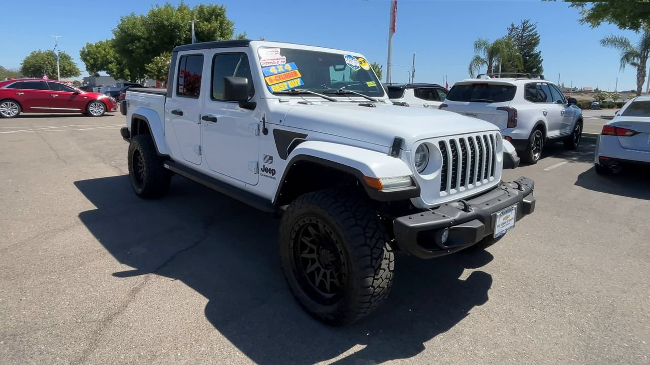 Used 2021 Jeep Gladiator Sport AWD/4WD image 1