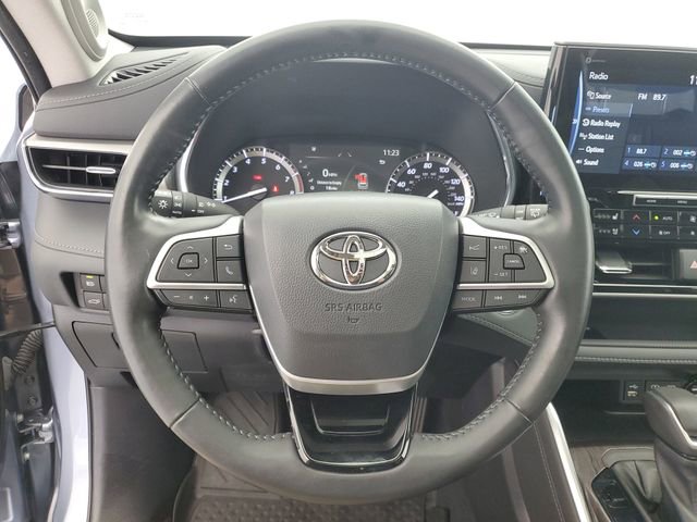 Used 2022 Toyota Highlander Platinum AWD/4WD image 24