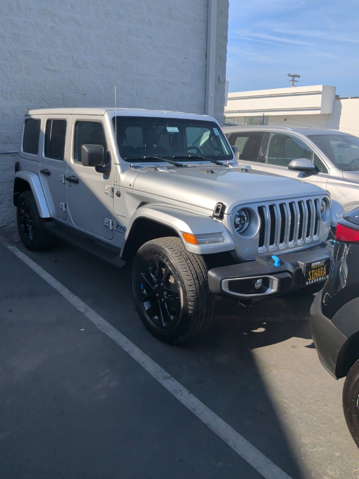 Used 2023 Jeep Wrangler Unlimited Sahara w/ Cold Weather Group
