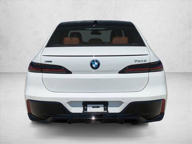 New 2026 BMW 750e xDrive AWD/4WD image 8