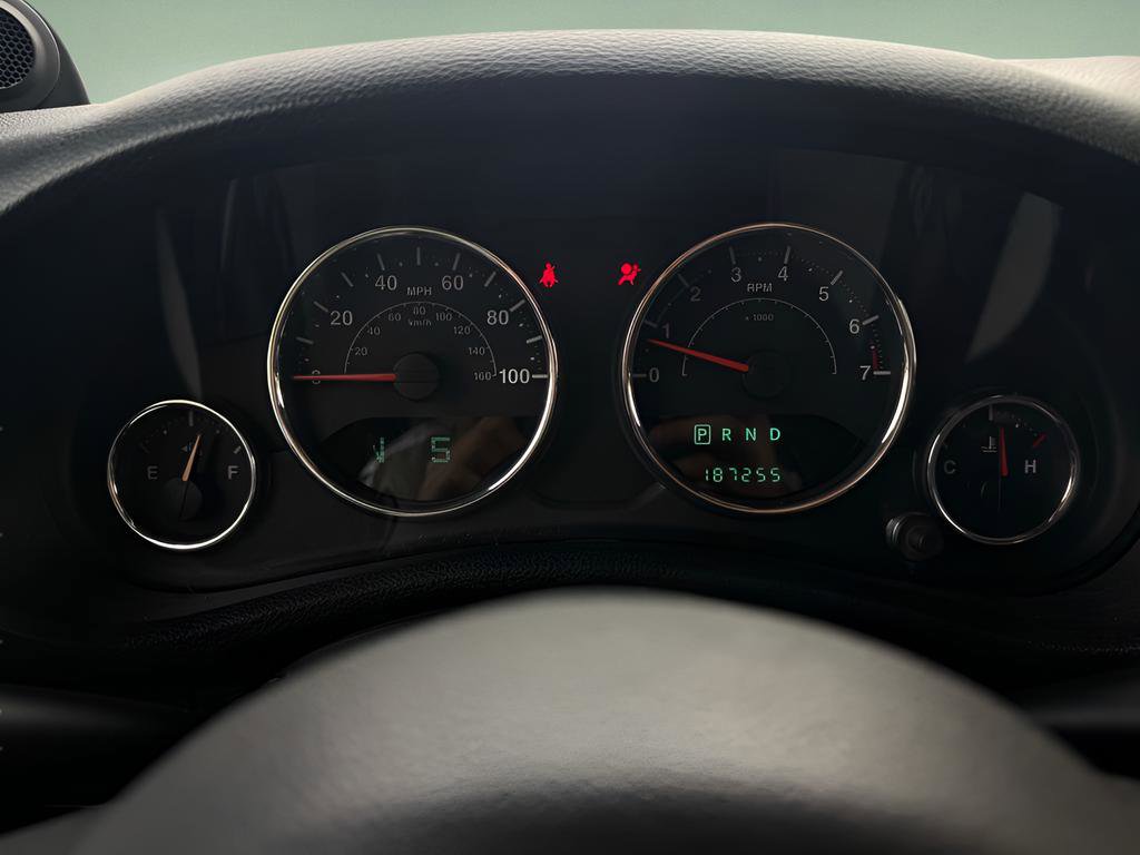 Used 2013 Jeep Wrangler Unlimited Sport AWD/4WD image 21