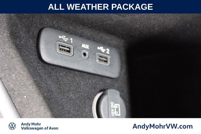 Used 2020 Dodge Challenger SXT w/ Driver Convenience Group AWD/4WD image 36